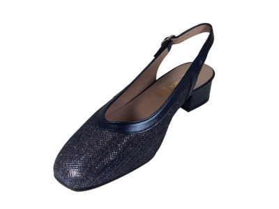 Zapatos de piel en Alicante, tallas grandes y pequeñas.