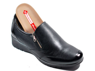 Zapato de ancho especial con plantilla extraíble en Alicante.